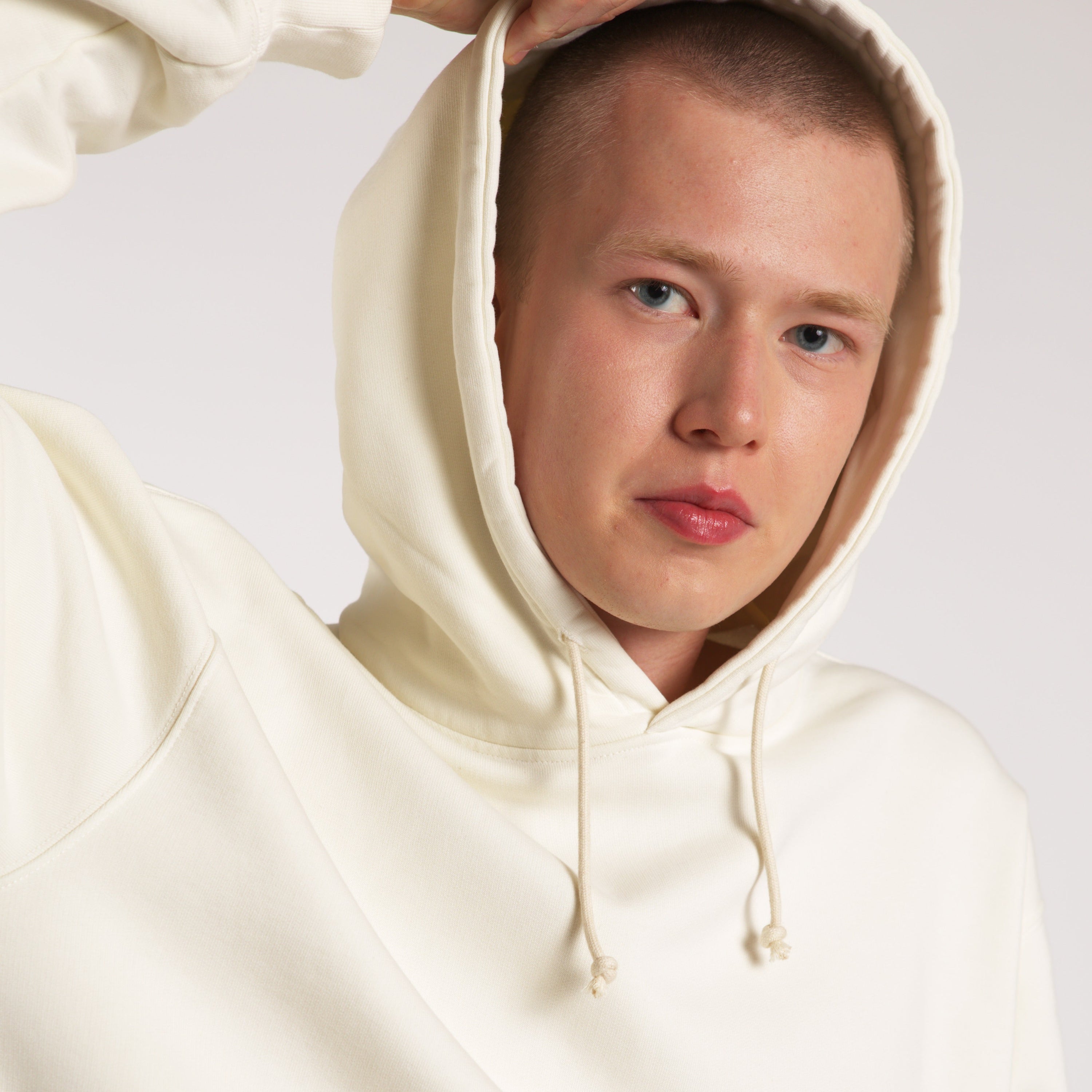 Styled fleeceback hoodie HDCA050 by ArchesGlobal.co, made in Portugal.